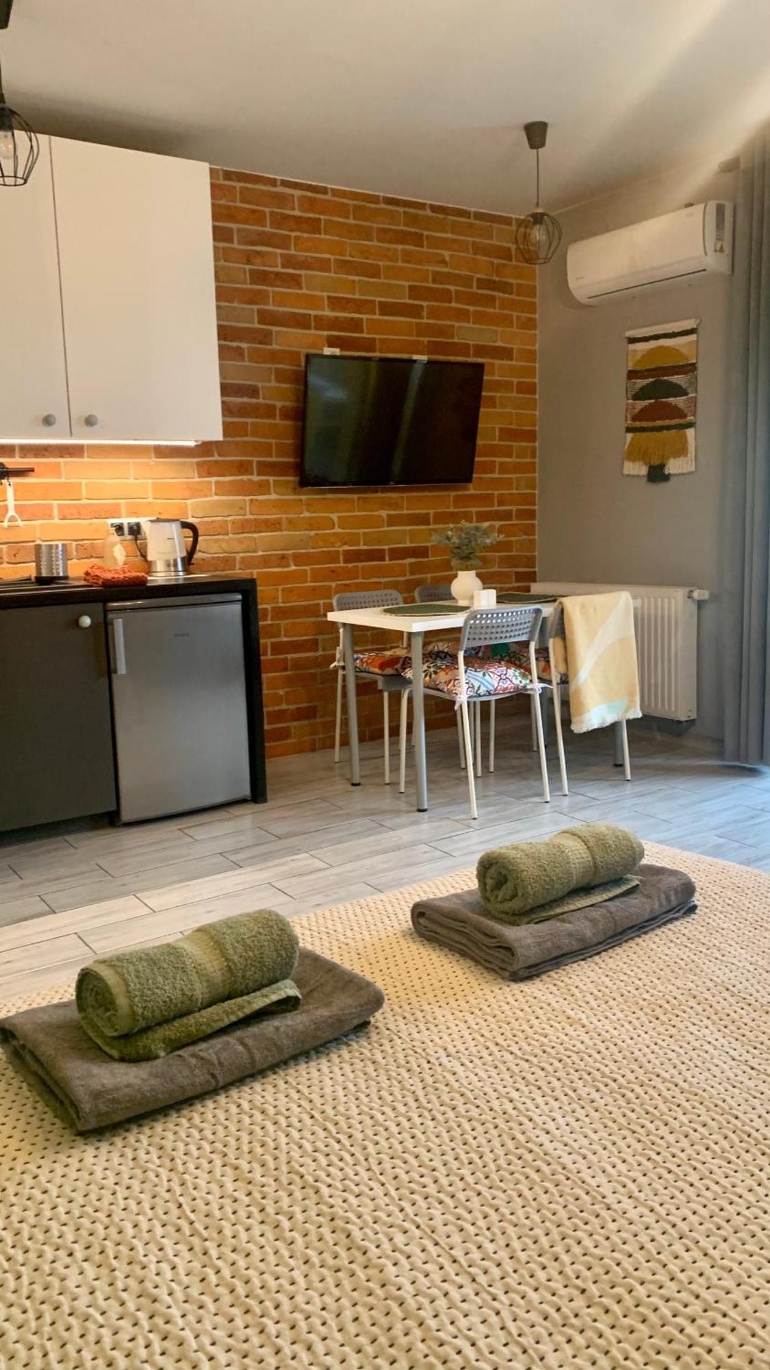 Roztocka Studio, Free Parking, Ac, 1 Tram To The & National Stadion Apartment Warsaw
